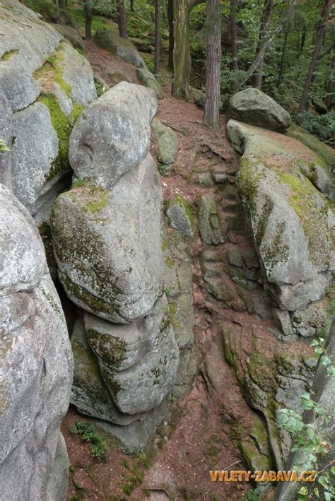 Skalní útvary na Ještědském hřebeni