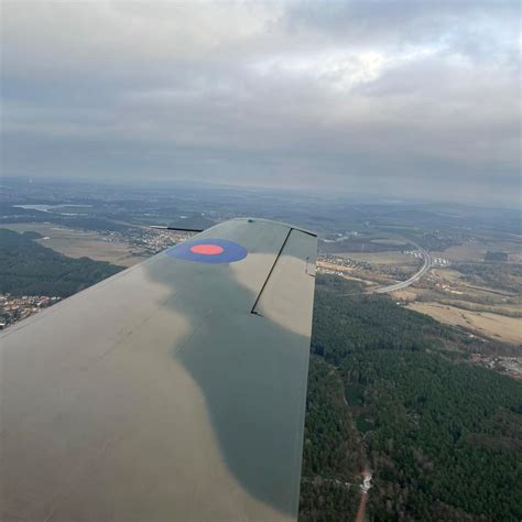 Místo možného úniku kouře (označeno červeně)