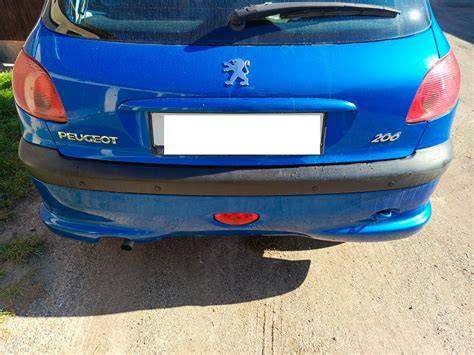 Infografika: Umístění čidel a klíčových komponent v Peugeot 307