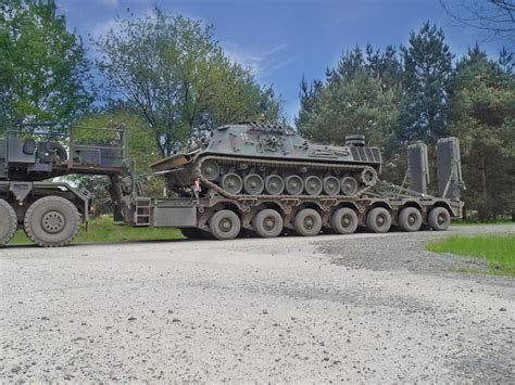 ilustrace podvozku vozidla s vyznačenou světlou výškou