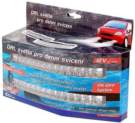 Infografika: Jak funguje systém denního svícení a LED segmentů ve světlech Mazda 3