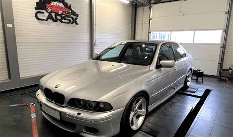 Infografika: Postup výměny řemenů a napínacích mechanismů u BMW E39 530d