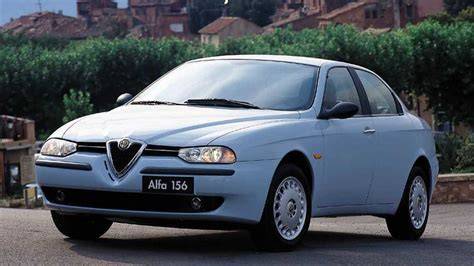 Infografika: Dělení a hlavní části airbag systému Alfa Romeo 156