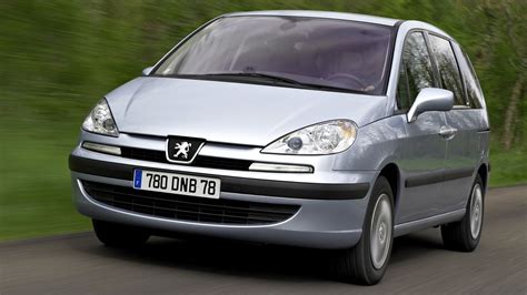 grafika_katalogu_peugeot_807.jpg
