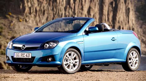 Infografika: Opel Tigra TwinTop - technické specifikace, motory a výbavy