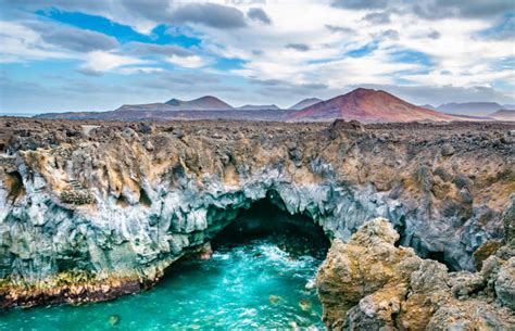 panoramatický výhled na lávové pole Lanzarote
