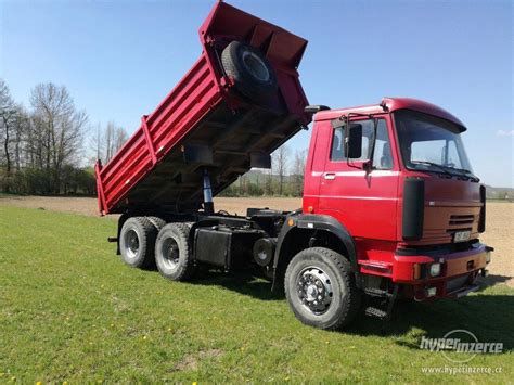 moderní nákladní automobil LIAZ