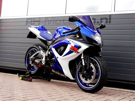 Schéma sacího koše a čerpadla GSX-R 600 K6