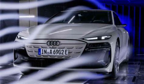 Infografika: Článek shrnuje prodeje Audi v roce 2024 a klíčové modely pro rok 2025