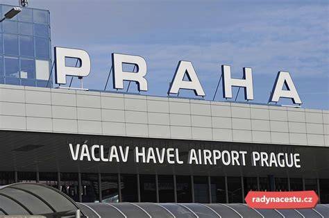 Infografika: Jak se dostat na Letiště Václava Havla z centra Prahy