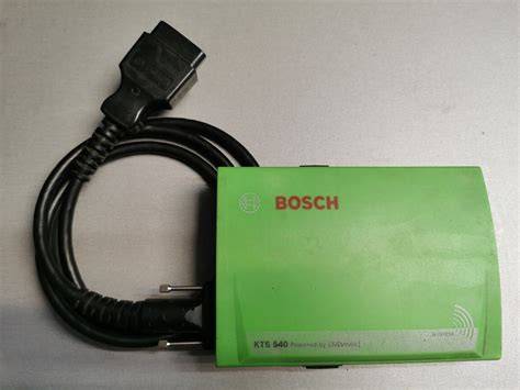 Infografika: Schéma systému BOSCH KTS 540 a jeho propojení se softwarem ESI(tronic)