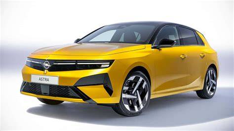 Infografika: Porovnání verzí pohonu Opel Astra (Electric, Hybrid, Diesel)