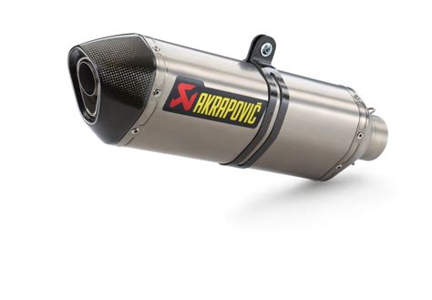 Akrapovič Slip-On Line - titanová koncovka s karbonovým zakončením