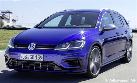 Detail interiéru Volkswagenu Golf VII Variant