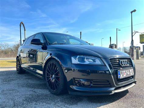 Obrázek srovnání světlometů pro Audi A3 8P Sportback