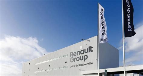 Mapa výrobních závodů: Sandouville (Renault) a Luton (Opel/Vivaro)