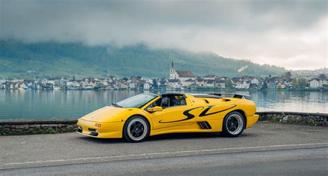 Lamborghini Diablo SV v unikátní barevné kombinaci.