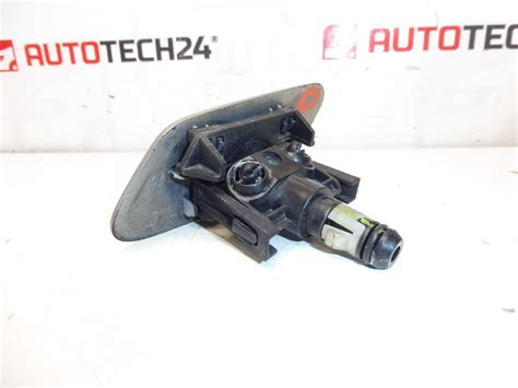 Ilustrace předního pravého světlometu Valeo pro Citroën C8 s vyznačenými hlavními částmi.