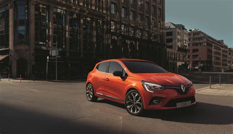 Infografika: Spolehlivost Renault Clio podle TÜV a Consumentenbond