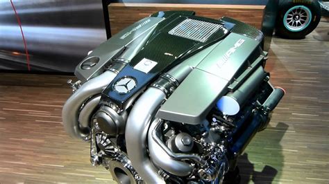 Infografika: Srovnání motorů Mercedesu 6,2 V8, 5,5 V8 biturbo, a tradičních atmosférických motorů
