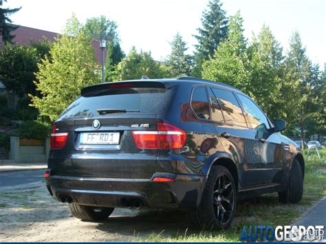 Infografika: Přehled provozních nákladů BMW X5 E70