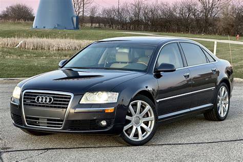 poistky v audi a8 2005 motorovy prostor