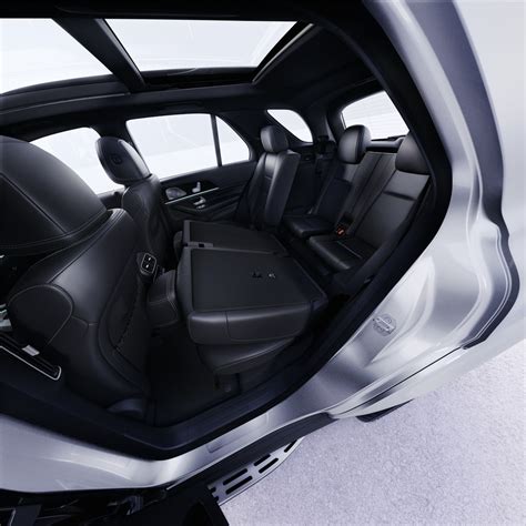 Infografika s možnostmi financování vozu Mercedes-Benz GLE