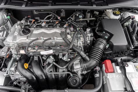 Detail dieselového motoru Mazdy 2