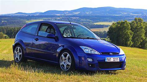 Infografika: Přehled verzí Ford Focus mk1 a jejich motorů