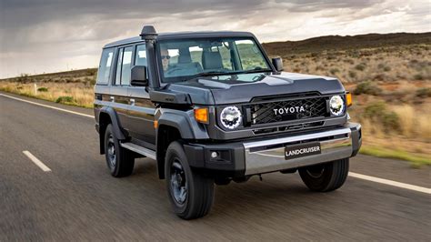 Toyota Land Cruiser v policejním provedení