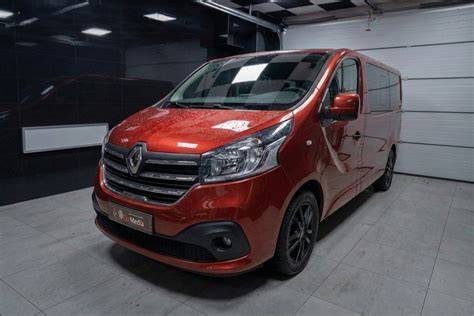 Infografika: Srovnání typů předních světel Renault Trafic