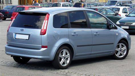 Ford C-Max: porovnání výbav Ambiente, Trend, Ghia, Titanium