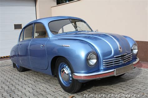Tatraplan (Tatra 600) - přední a boční pohled