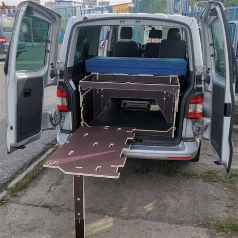 Dodávky pro přepravu vína a vybavení