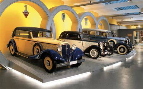 Expozice Horch a Audi v muzeu Auto Union v Zwickau