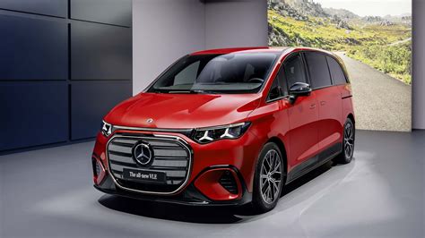 Ilustrace nebo fotografie nového elektrického modelu Mercedes-Benz VLE