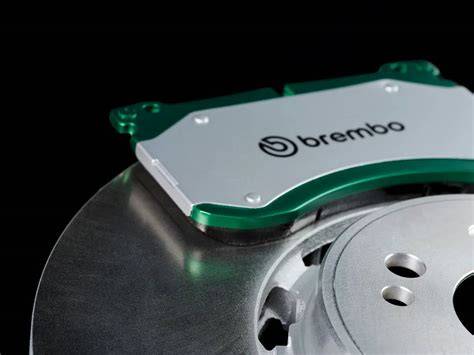 https://example.com/images/brembo-305-5x110.jpg