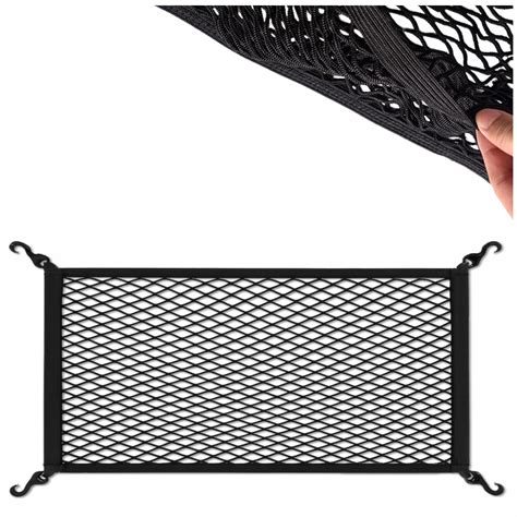 schematický nákres interiéru Peugeotu 106 s vyznačením prostoru pro cestující a zavazadla