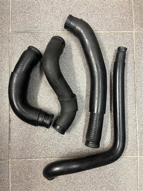 Ilustrační foto vodního chladiče pro převodovku