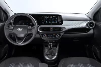 Interiér vozu Hyundai i10 s digitálním displejem