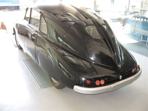 Luxusní kabriolet Tatra 600 Tatraplán