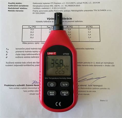 testování motoru s otáčkoměrem a teploměrem