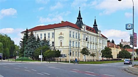 Fotografie budovy STK na adrese Sovadinova 8, Břeclav