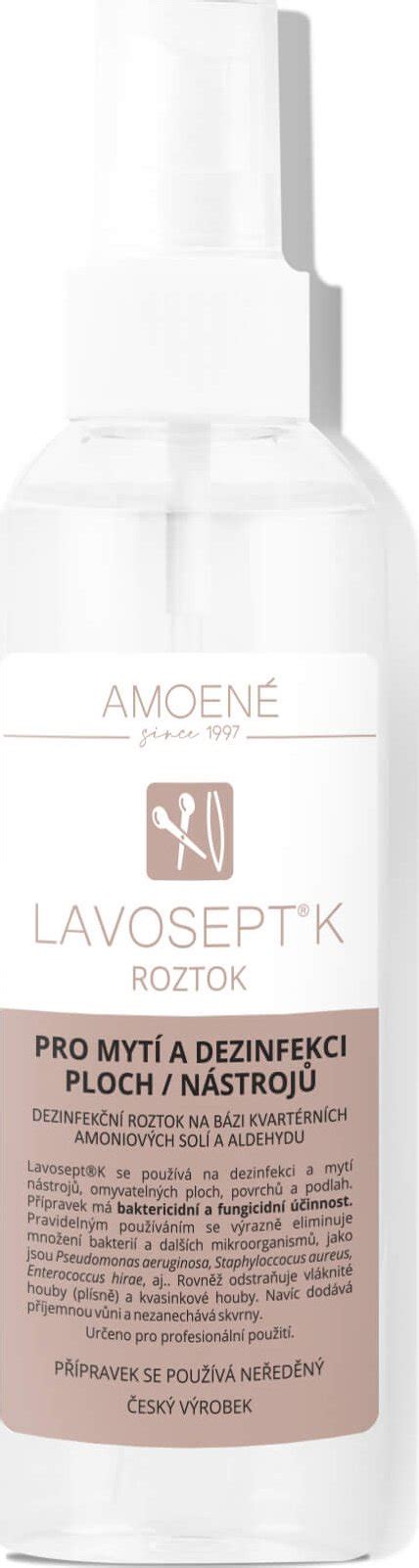 Tagimg: Model voňavek WoodVibe a rozprašovač pro dosáhnutí dlouhodobé vůně