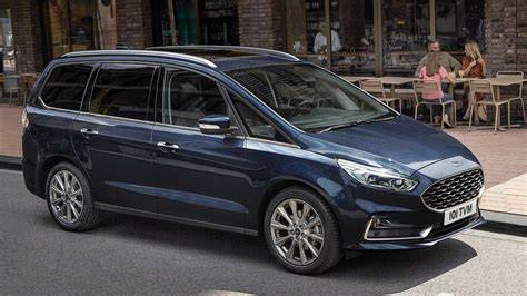 Ford Galaxy profil a interiér (ilustrativní foto)