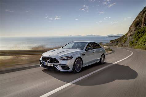 Obrázek: AMG E PERFORMANCE a koncepce P3 Hybrid v nabídce S třídy