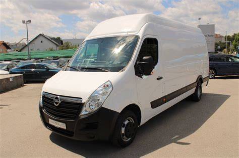 Infografika: Porovnání rozměrů Opel Movano Maxi a konkurence