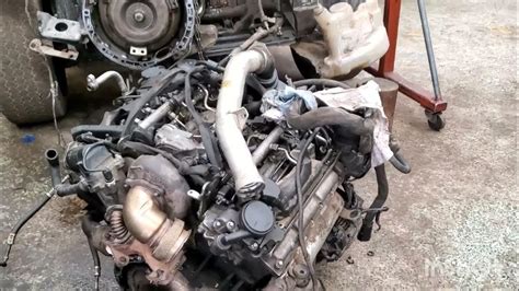 Infografika: Schéma motoru Mercedes OM642 a jeho porovnání verzí