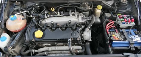 Motorový prostor Lancia Lybra