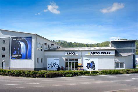 Expozice autodílů v pobočce Auto Kelly